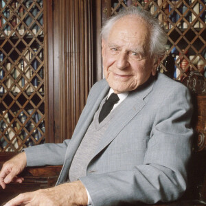 285. Karl Popper: Pozor na pseudovedu a zatvorenú spoločnosť