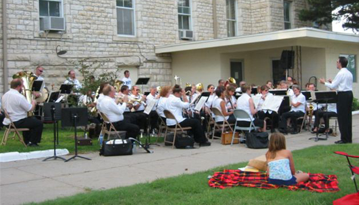 Peter Lillpopp joins the morning show to talk about The Hays City Band