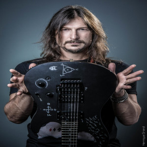 Ep. 23 Rafael Bittencourt (Musician/Guitarist/Founder of Angra)