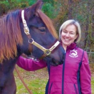 Interview with Dr Juliane Waas – Veterinarian and Acupuncturist