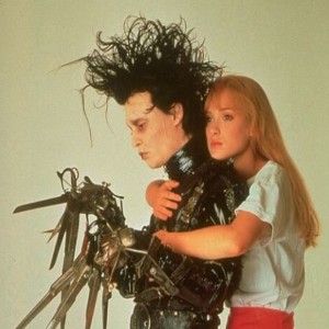 Episode 17 : Edward Scissorhands (1990) Review & Discussion