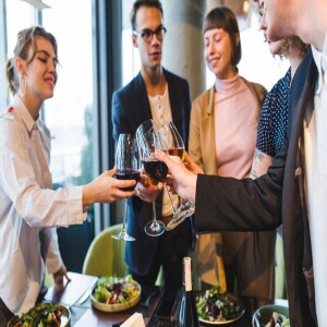 Stream Planning a Corporate Event? Corporate Photobooth Hire is the Ultimate Icebreaker