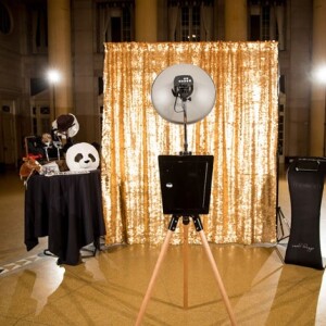 Stream How to Capture Corporate Event Memories?