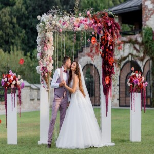 Stream How To Create An Organic Moment For A First-Time Wedding Photo?