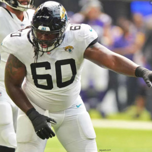 On the Prowl - Dan Tortora with Jacksonville Jaguars’ Right Guard A.J. Cann with the team at 4-4 in the 2019-20 Season