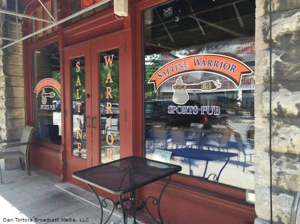 Syracuse alum Rob Drummond & Dan Tortora go LIVE from Saltine Warrior Sports Pub in Downtown Syracuse on Football