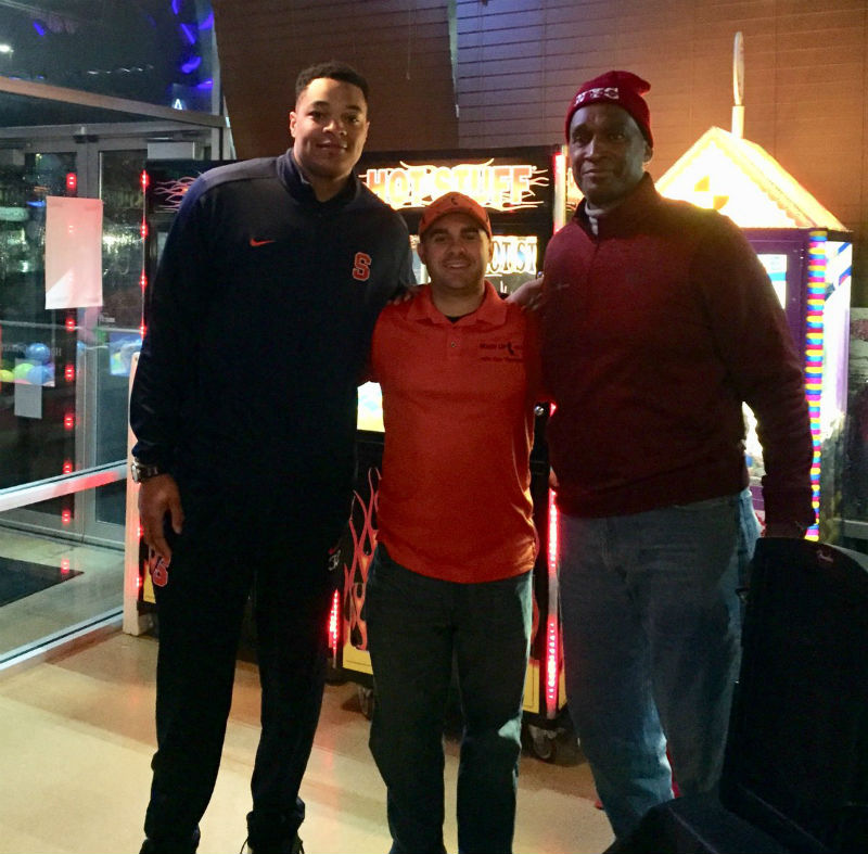 "Triple D Special" - Dan Tortora is joined by Syracuse basketball alum DaJuan Coleman & Dale Shackleford for a Roundtable Discussion on Orange Hoops (From The Wildcat Sports Pub in Camillus, NY)