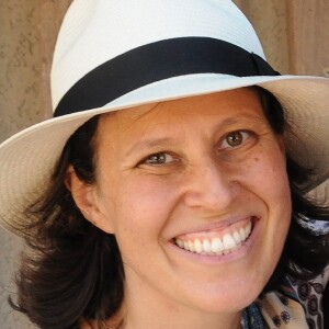 Evolution and Identity: A Jewish Perspective on Science and Belief (Rachel Pear) Ep. #198
