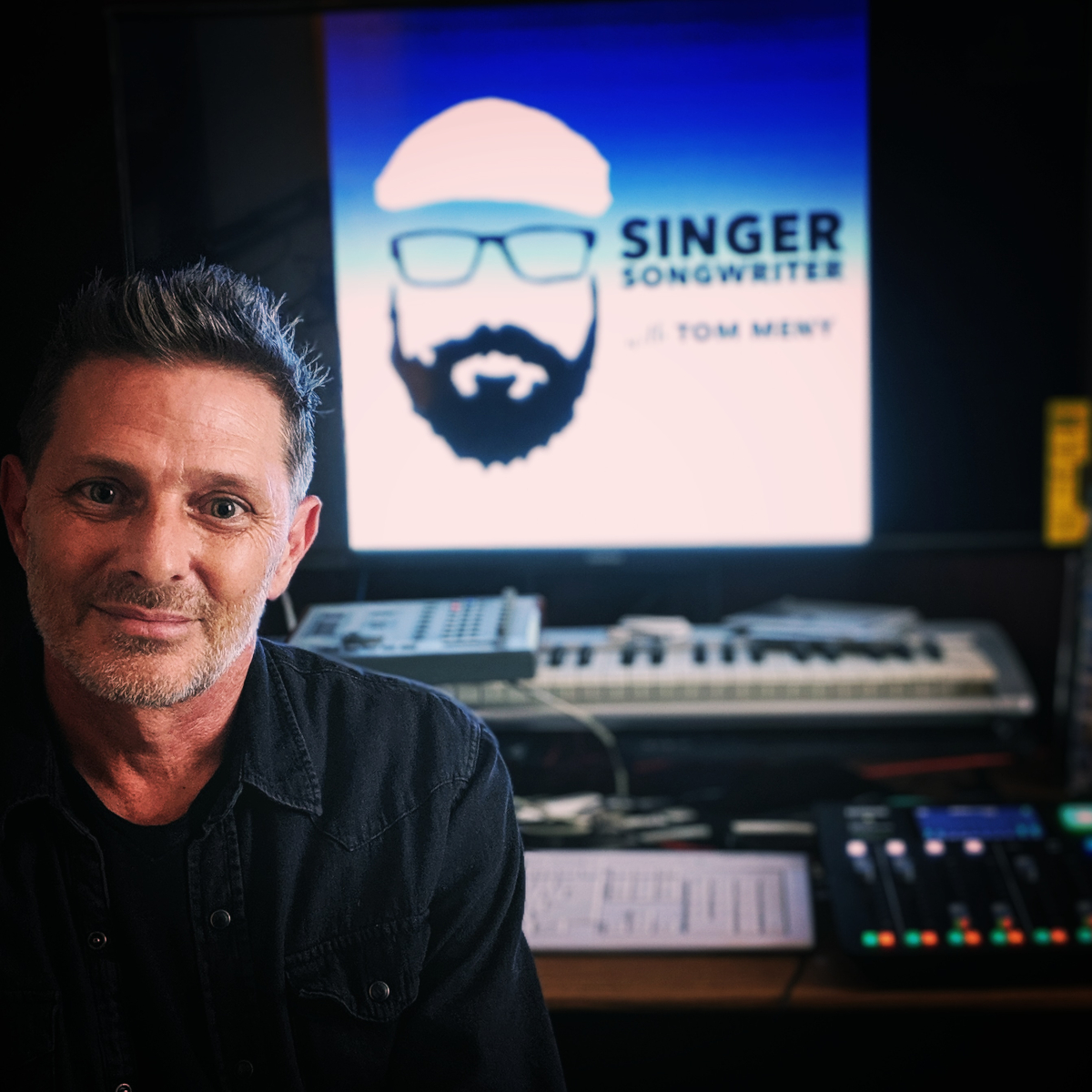 Singer Songwriter with Tom Meny