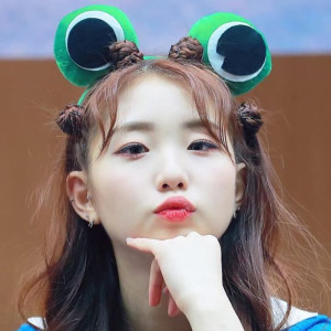Loonaverse 04: Yeojin's Eleven Moms