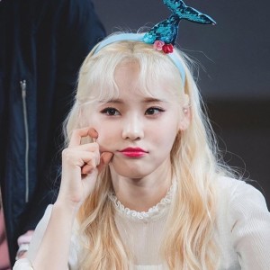 Loonaverse 08: It's All Moons, Baby