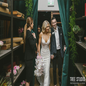 A podcast with CAT & SHANNON who are getting married at Ormond Collective St. Kilda