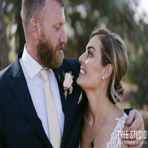 How to Get Stunning Melbourne Wedding Photography – Everything You Need to Know