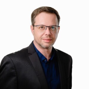 79-Talking Cloud Podcast-with Adi Golan, Vice President, Solution Engineering, Skyhawk.Security