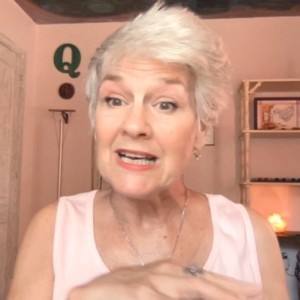 Lady Melody reads Holes-episode 33 *Stanley’s Lawyer is Here*