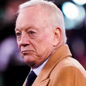 Jerry Jones Sets Super Bowl as Bar and Previewing Cowboys vs Bears
