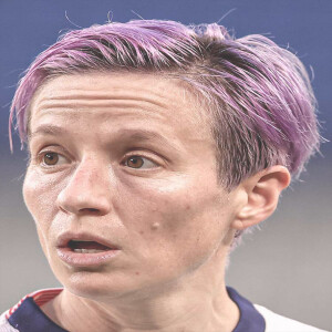 Women’s World Cup STRUGGLING & Giving Away 20,000 Free Tickets ??