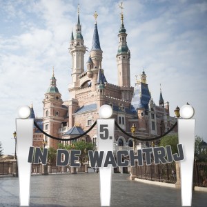 In de wachtrij aflevering 5. // Shanghai Disneyland review