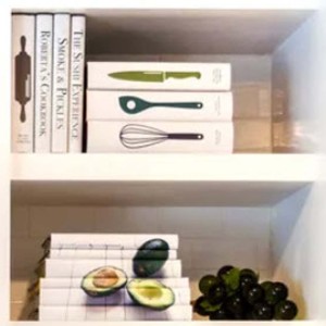 #329   Gwyneth Paltrow’s Curated Bookshelf