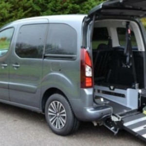 Importance of Hiring a Taxi Service Provider to Reach a Destination on Time