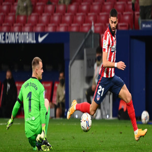 S0208 Januzaj & Carrasco ontbinden hun Duivels