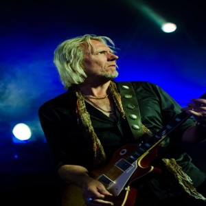 Ride The Vibe: Conversation with Guitarist Muddy Manninen