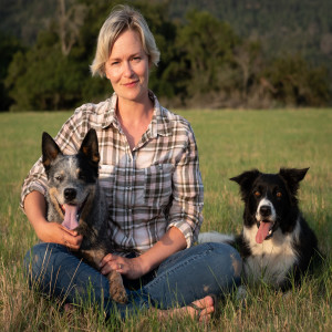 Karis Nafte - The Pet Custody Consultant on