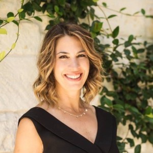 Elizabeth Riley, ”Your Vibe Attracts Your Tribe”, CEO of the Luxe Property Group powered by eXp Realty shares her story on Global Luxury Real Estate Mastermind with Michael Valdes Podcast #171