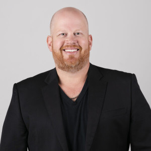 Nathan Abbott, ”Remove the Fear of Growth”, CEO of the Abbott Team by eXp in the Emerald Coast of Florida, shares his story on Global Luxury Real Estate Mastermind with Michael Valdes Podcast #195