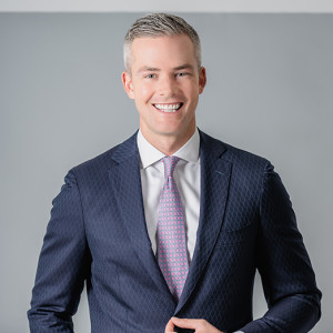 Ryan Serhant, ”I’d rather regret the things I did than the things I never tried”, CEO at SERHANT &  Million Dollar Listing Star on Global Luxury Real Estate Mastermind with Michael Valdes Podcast #172