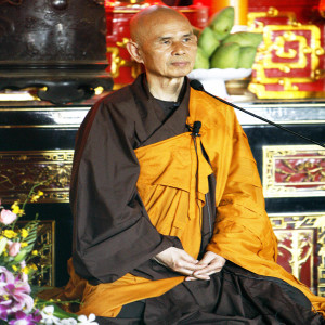 Sitting ‘with Thich Nhat Hanh’ 15 minutes