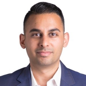 The ExecMBA Podcast, Episode 65: An Interview with Eiman Behzadi, EMBA Class of 2019 & President of the Executive MBA Entrepreneurship Club
