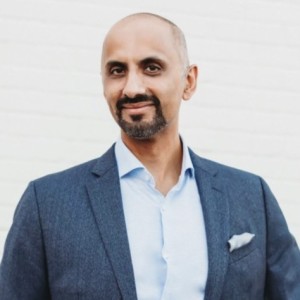 The ExecMBA Podcast #158: Perry Kaneriya, EMBA Class of 2022