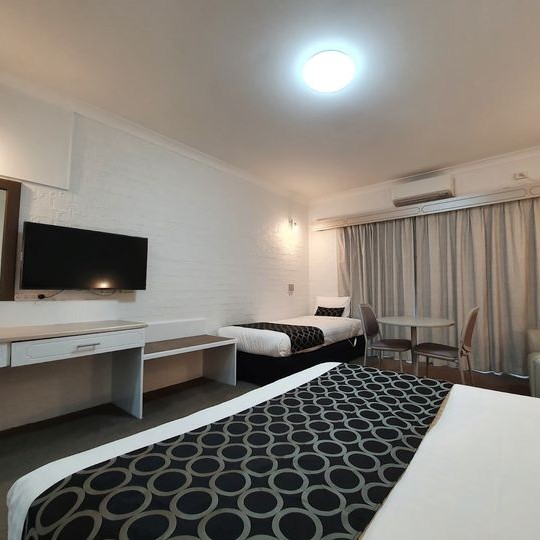 Hamilton‘s Queanbeyan Motel