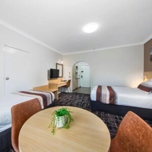 Book Queanbeyan Motel Accommodation