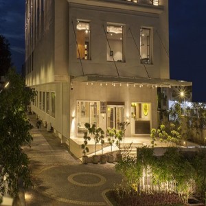 Hotel in Lucknow - Lemon Tree Hotel