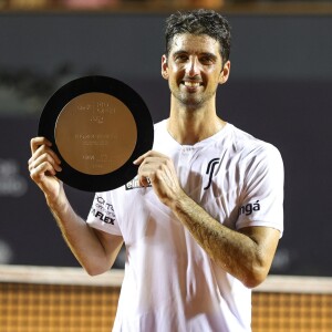 S03E10 - A emocionante despedida e uma incrível entrevista de Thomaz Bellucci