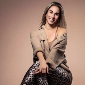 Josée sharing some vulnerability about life online