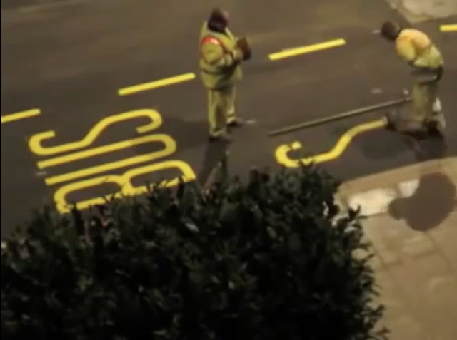 667. Painting a bus stop street sign by hand - BestofYouTube.com