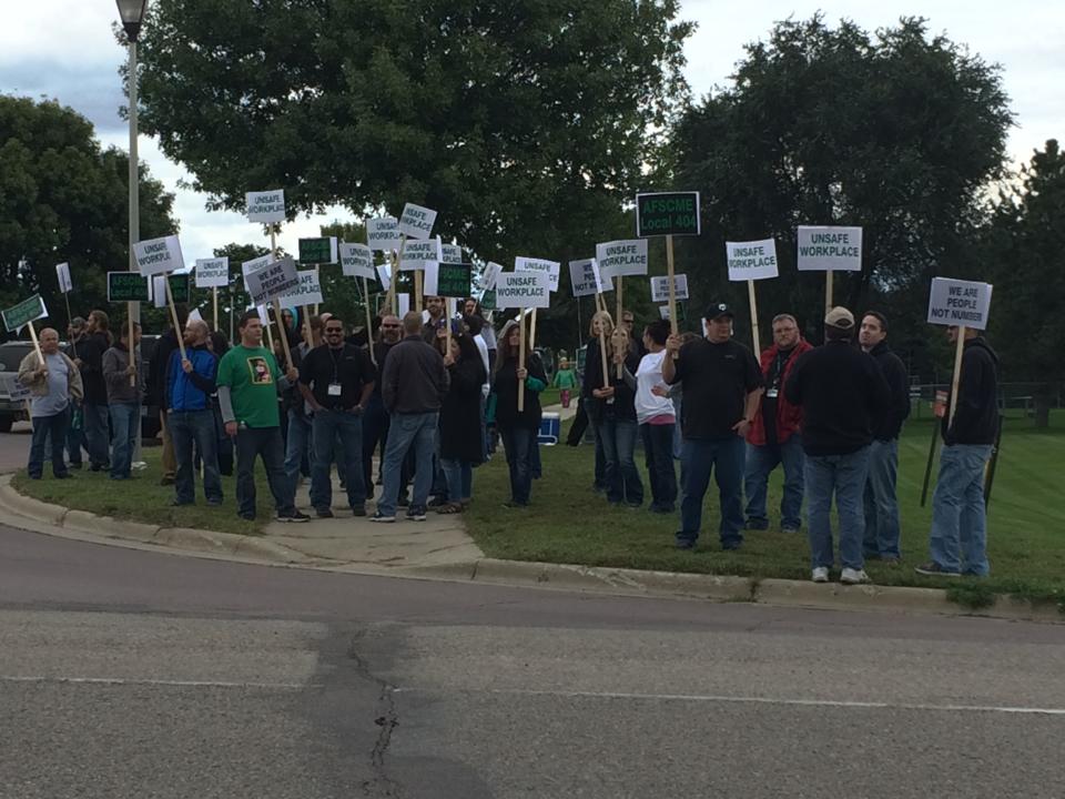 Minnesota Security Hospital Employees Take a Stand for Worker Safety