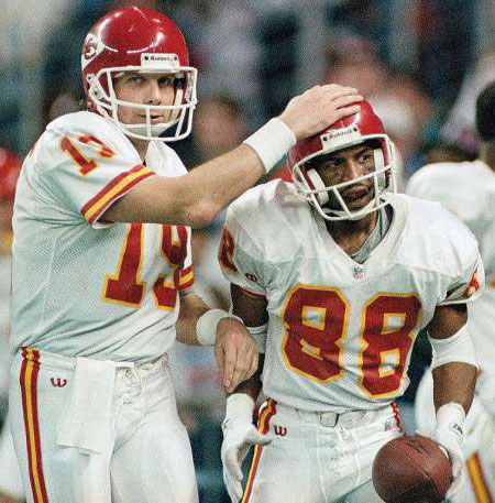 Former Chiefs & Falcons WR J.J. Birden talks about his alma mater Oregon plus matching up again Deion Sanders and looking ahead to the Chiefs 2018 season on this segment of Thursday Night Tailgate.