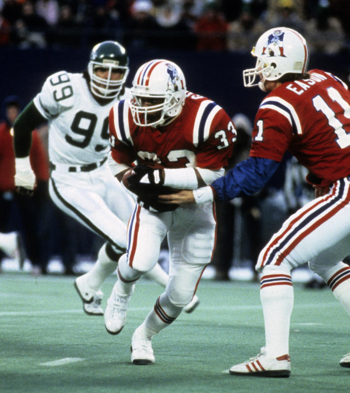Former New England Patriots Pro Bowl RB Tony Collins shares his training camp & pre-season game memories on this segment of Thursday Night Tailgate NFL podcast