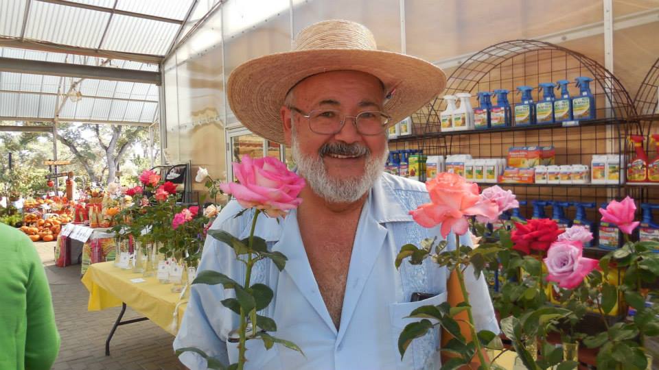 Baldo Villegas - Bugs In The Rose Garden - Pruning & More!