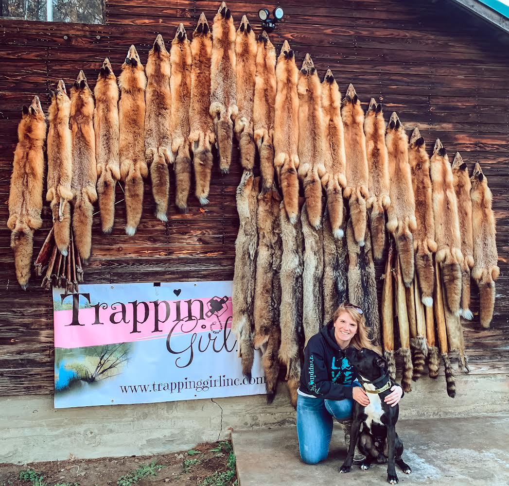 Trapping Girl: Linda White