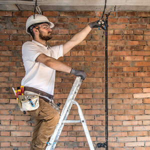 Interviewing Local Electricians: Key Questions to Ask