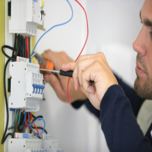 What Are The Qualifications of Level 2 Electricians?