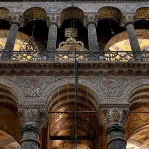 Hagia Sophia 08: Marble decoration of the column heads