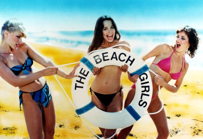 They Must Be Destroyed On Sight! Episode 21:  "Busty Cops" (2004) & "The Beach Girls" (1982).