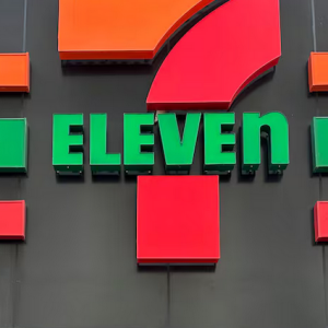 Couche-Tard revient dans le course pour acheter 7-Eleven