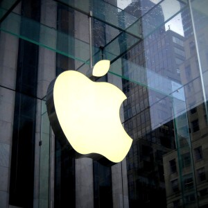 Apple vaut 3000 milliards $ Les technos se remettent en marche ! Revue des marchés boursiers Ca$hMire du mardi 5 décembre 2023